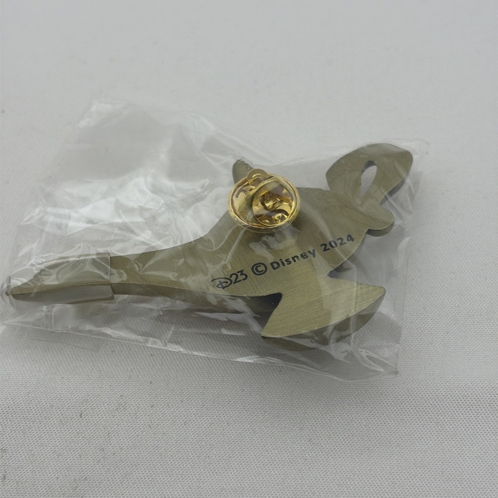 Disney Pin D23 Magic & Mystery Aladdin Genie Lamp 2024 Mystery Trading Pin - Picture 3 of 3